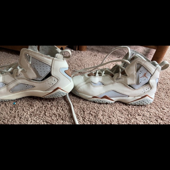 Jordan true flight high top kids sneakers - Picture 4 of 6